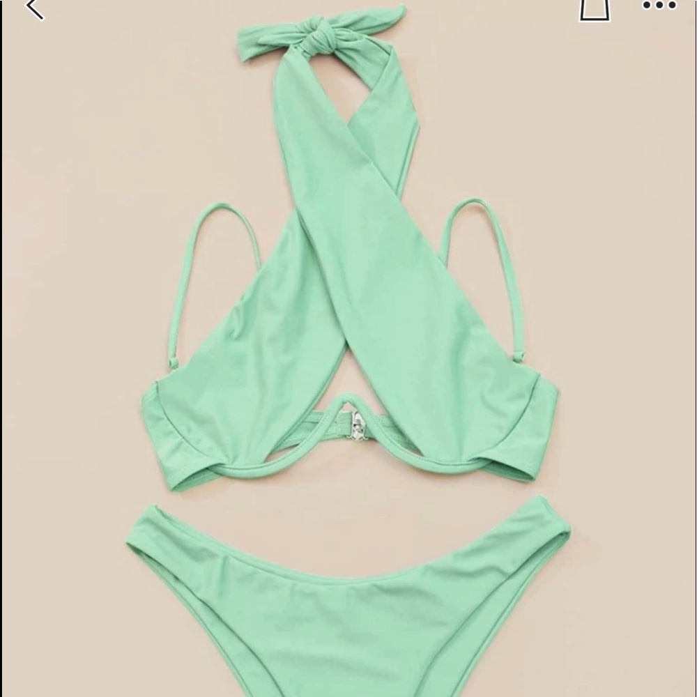 Cross Halter Underwire Bikini Swimsuit